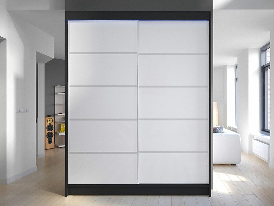 Garderobeskab Closico Vastor IV (Sort + Hvid)
