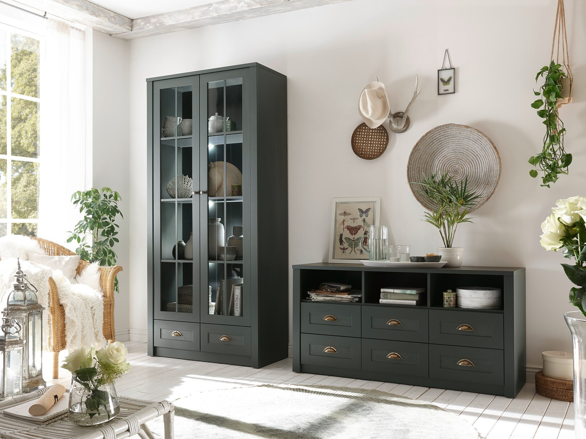 TV-bord Evalira 101