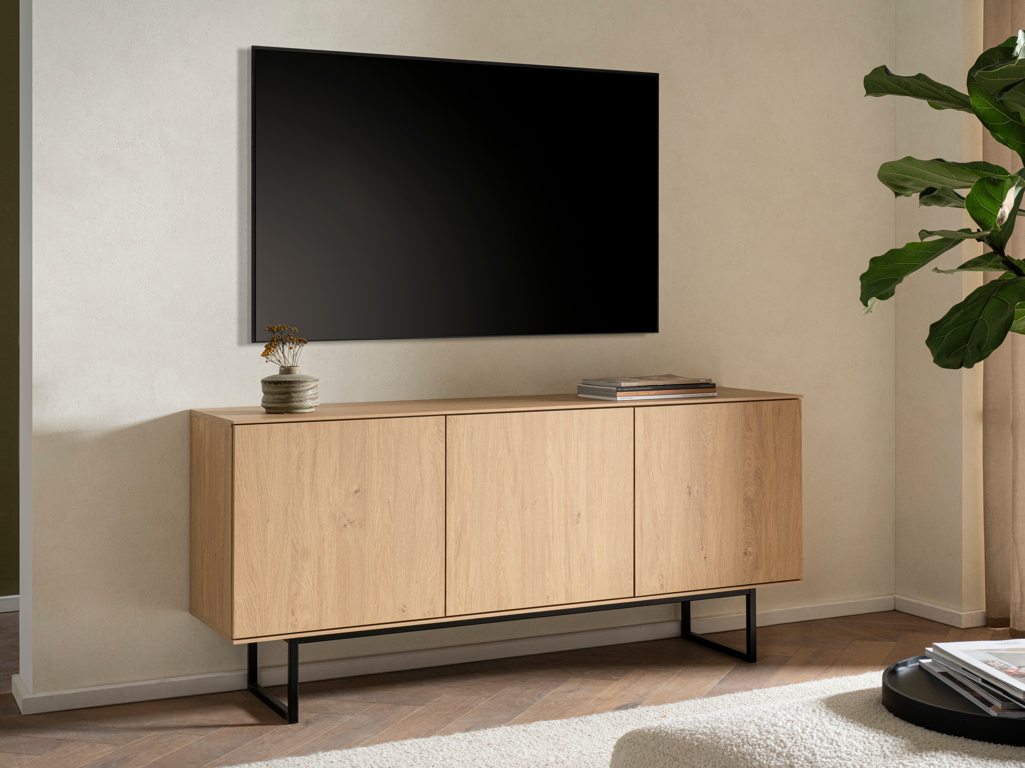 TV-bord Bentesa 113 (Egetræ)