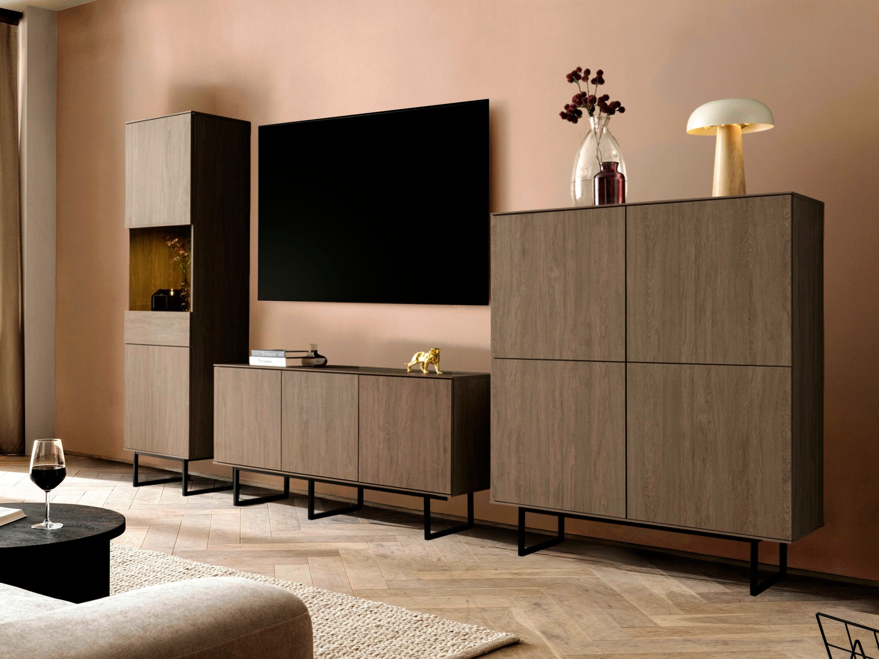 TV-bord Bentesa 113 (Valnød)