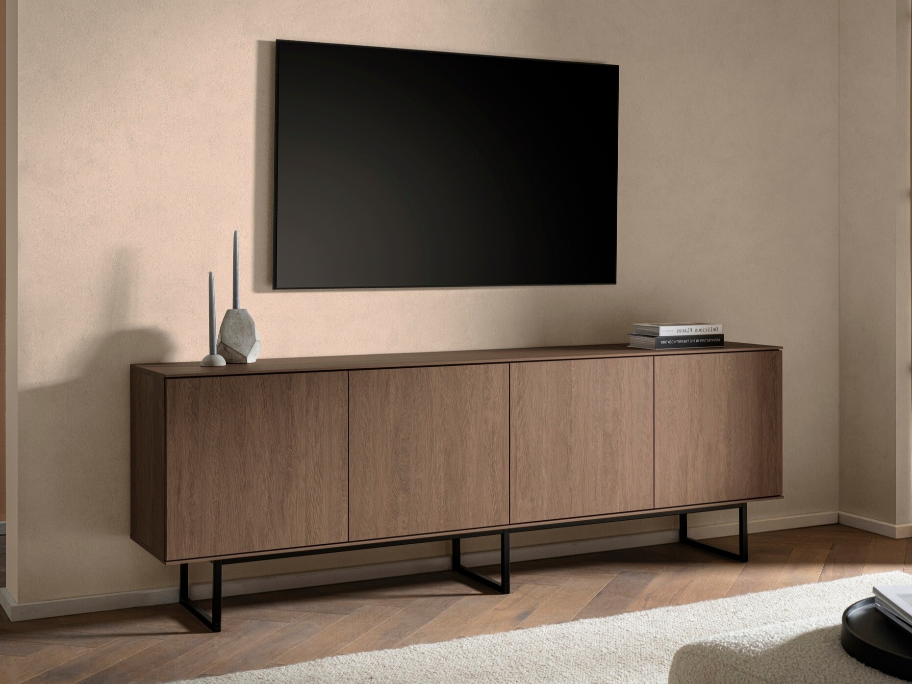 TV-bord Bentesa 114 (Valnød)