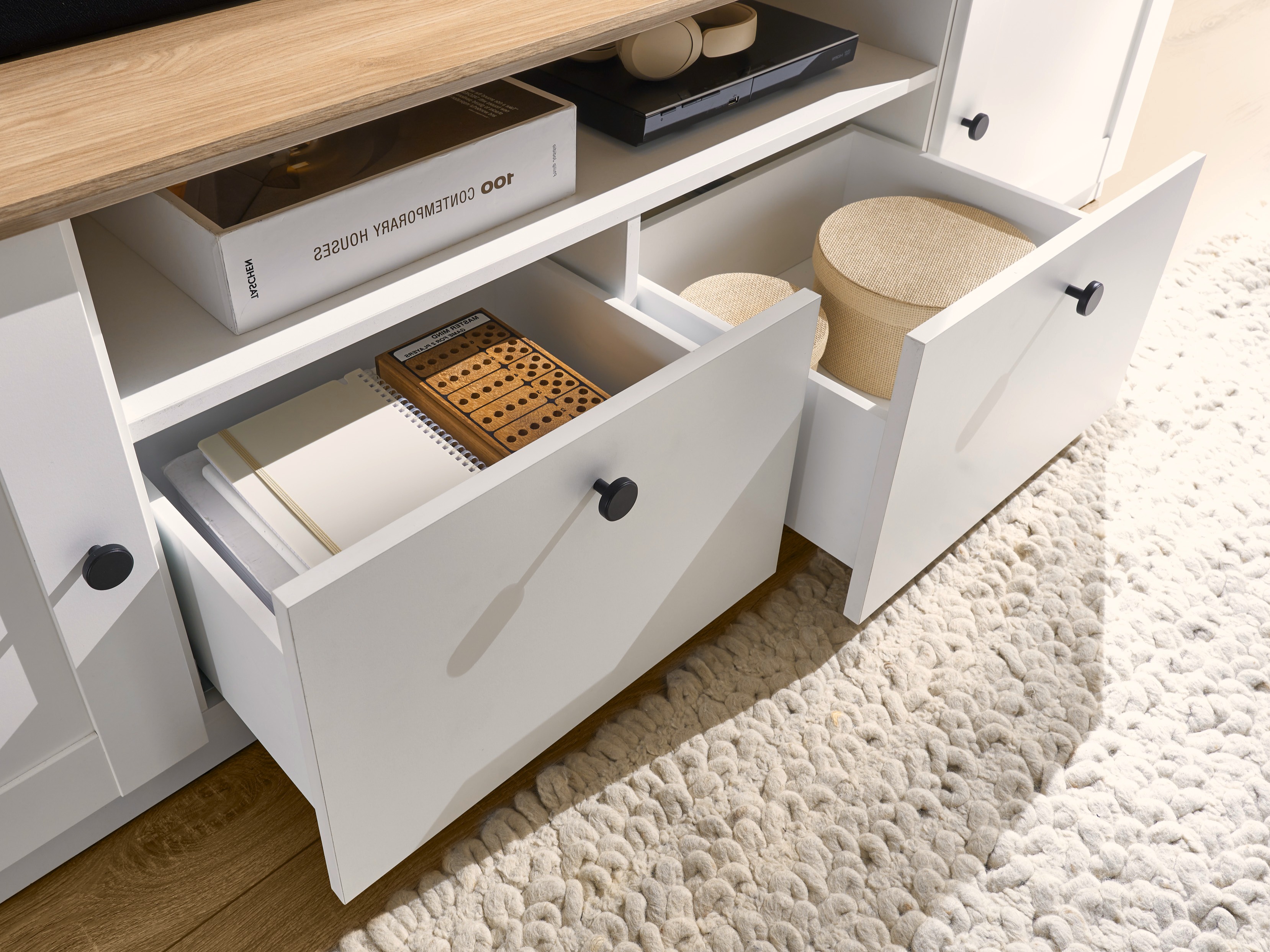 TV-bord Tivteu 107